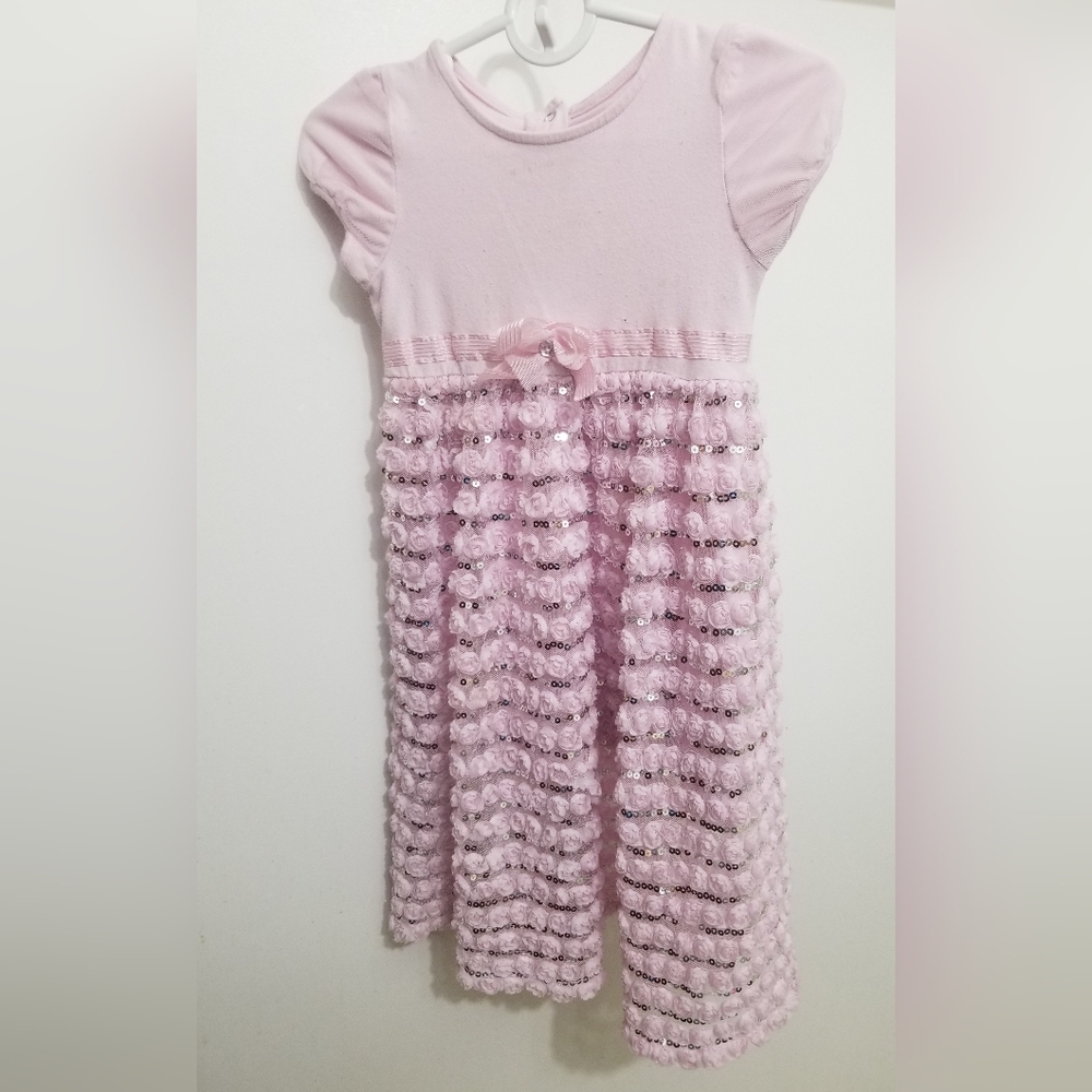 good Halloween costume base: GUC pink sequined dress w rosettes